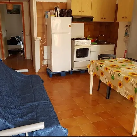 Casa Vacanza Bilocale A 50 Metri Dal Mare Holiday home Praia a Mare